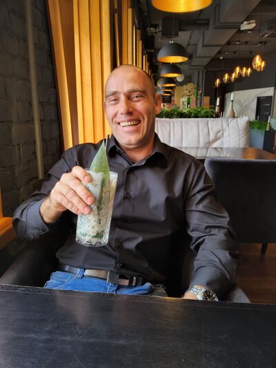  -,   Kirill, 42 ,   c 