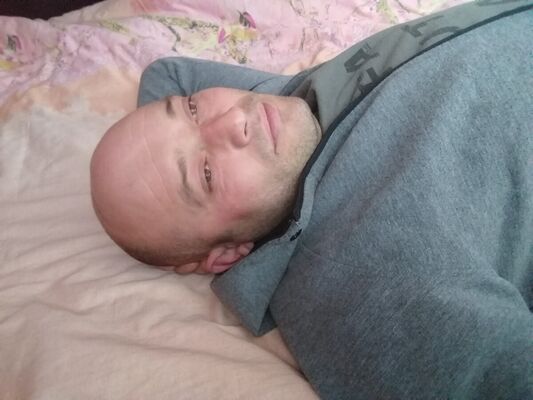  --,   , 37 ,  