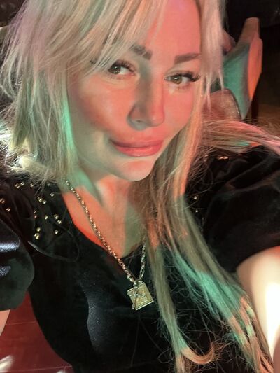  --,   , 42 ,   c 