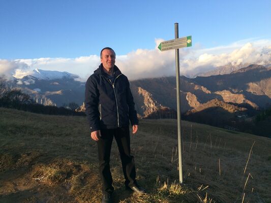  ,   Sergiu, 47 ,     , c 