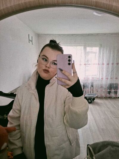  ,   Elena, 24 ,   ,   
