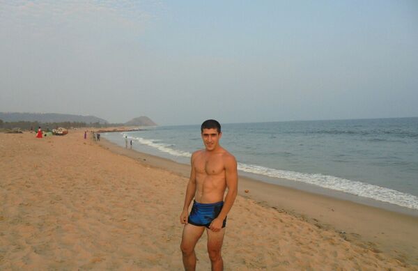  ,   Zinat, 33 ,   ,   