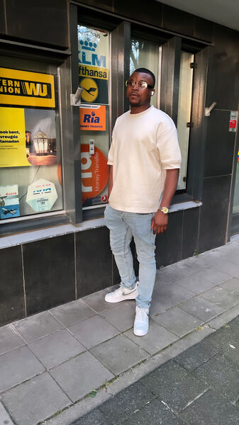 Johnson City,   Wizkid, 30 ,   ,   