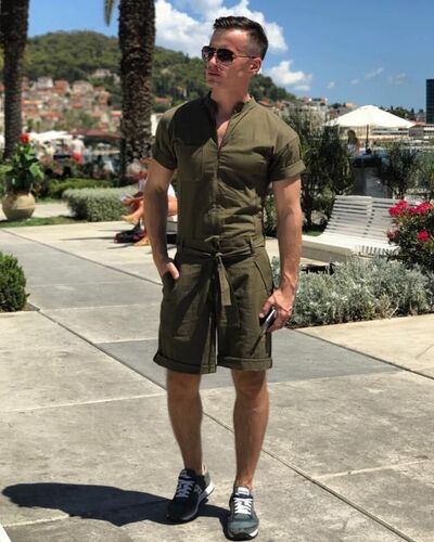  ,   Viktor, 31 ,   ,   , 