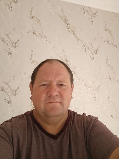  ,   Maksim, 40 ,   ,   