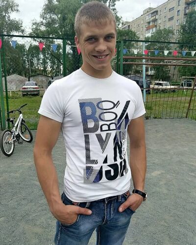  ,   Viktor, 28 ,   ,   