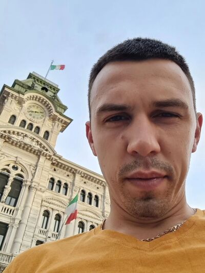  ,   Rostyslav, 33 ,   ,   , 