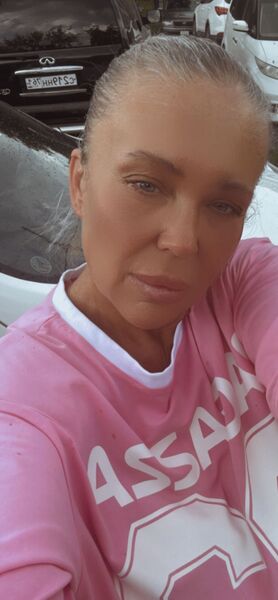  --,   Ylia, 48 ,   c 