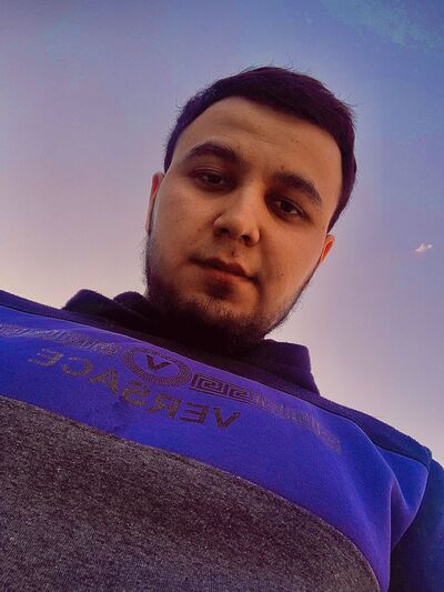  ,   Leon, 27 ,   ,   