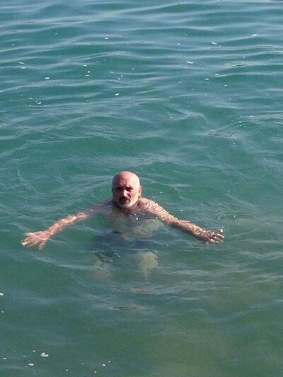  ,   Artur, 46 ,   