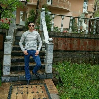  ,   Jaloliddin, 42 ,  