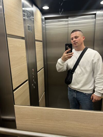  Bielany Wroclawskie,   Oleksii, 31 ,   ,   
