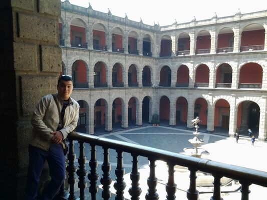  ,   Ilya, 31 ,   ,   , c 