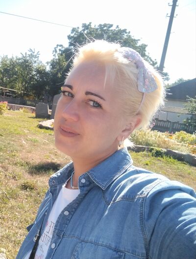  ,   Diana, 34 ,   ,   