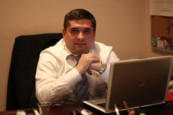  ,   Emil, 45 ,   ,   , c 