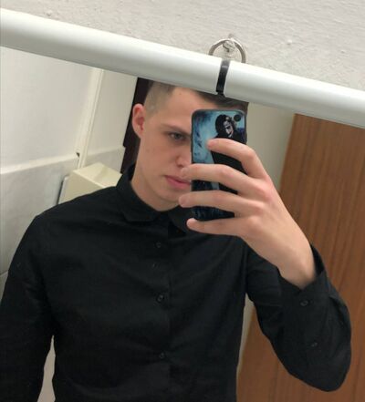  ,   Tom, 27 ,   ,   