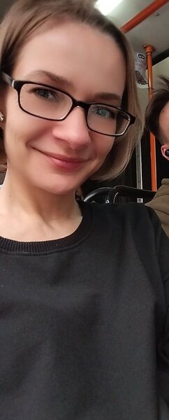  ,   Katrin, 39 ,   