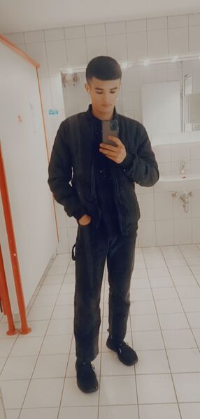  Lippstadt,   , 21 ,     , c , 