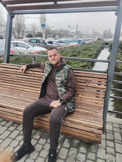  ,   Ruslan, 35 ,   ,   , c 