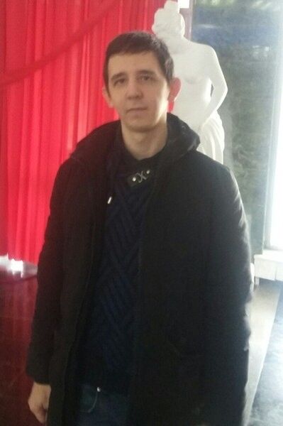 ,   Xxxxxx, 33 ,  