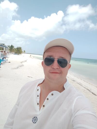  ,   Grigory, 32 ,   ,   , c , 