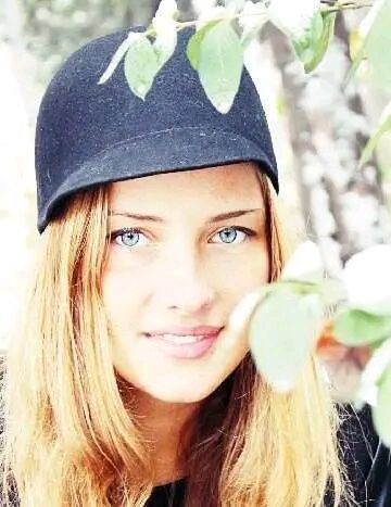  ,   Viqtoria, 35 ,   , 