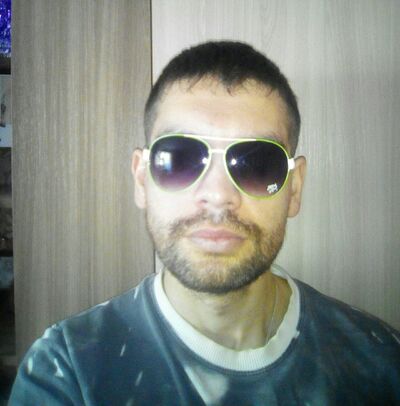  ,   Robert, 38 ,  