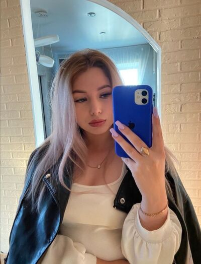  ,   Alina, 25 ,   ,   