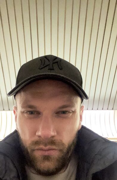  ,   Maksim, 32 ,   ,   