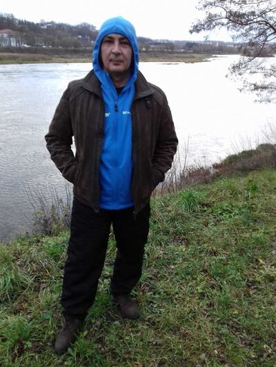  ,   Rafik, 49 ,   ,   , c 