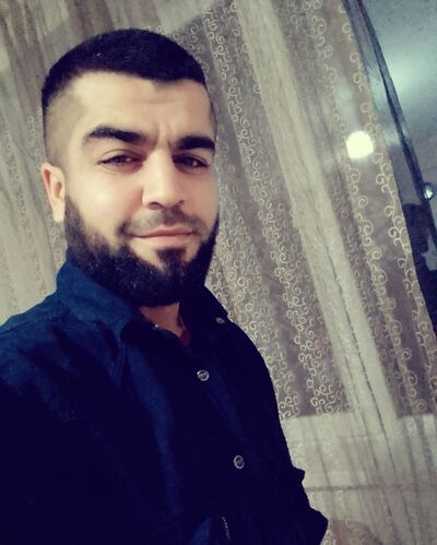  ,   Ali, 32 ,   , c 