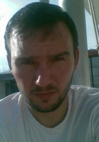  --,   Artem, 43 ,   