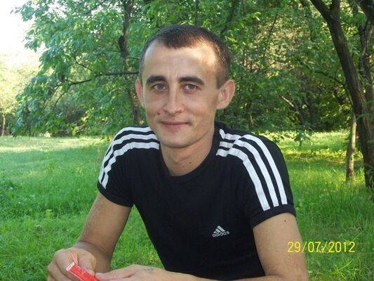  ,   Eduard, 47 ,   