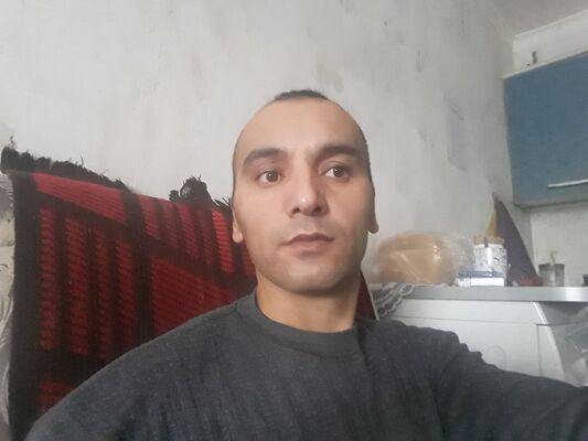  ,   Ruslan, 40 ,   ,   , c , 