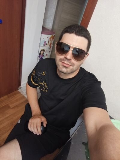  --,   Denis, 25 ,   ,   