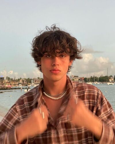  Bora,   Aryan, 24 ,   ,   