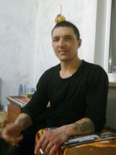 ,   Aleksej, 43 ,   