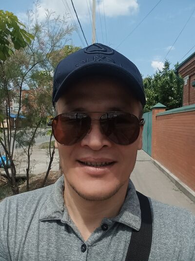  ,   Avez, 37 ,   ,   , c 