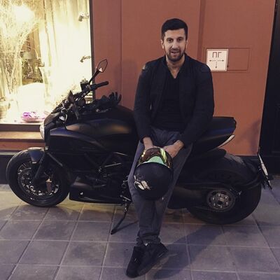  ,   Ilya, 32 ,   