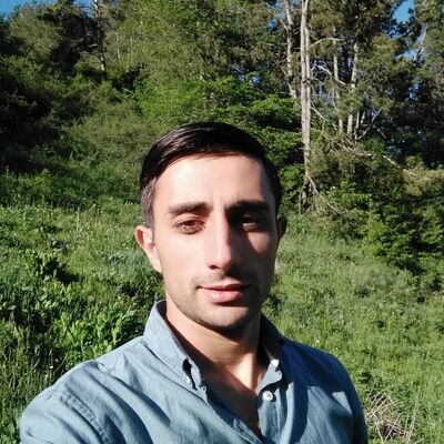  ,   Albert, 32 ,   