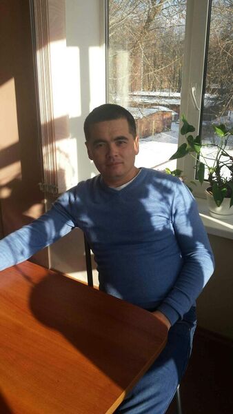  ,   Slava, 34 ,   