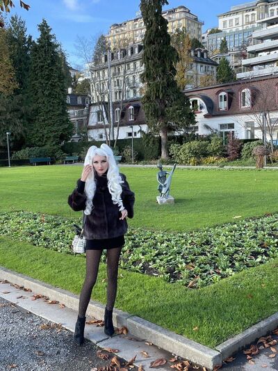  Barcelona,   Milena, 32 ,   ,   