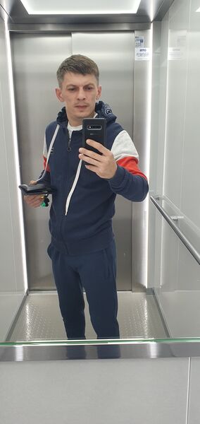  Ii,   Alex, 40 ,   ,   