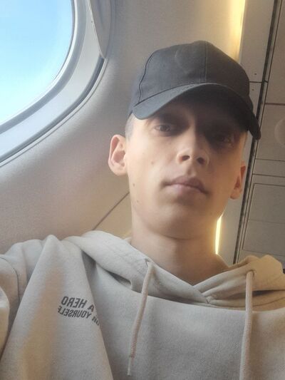  ,   Nikita, 23 ,   ,   