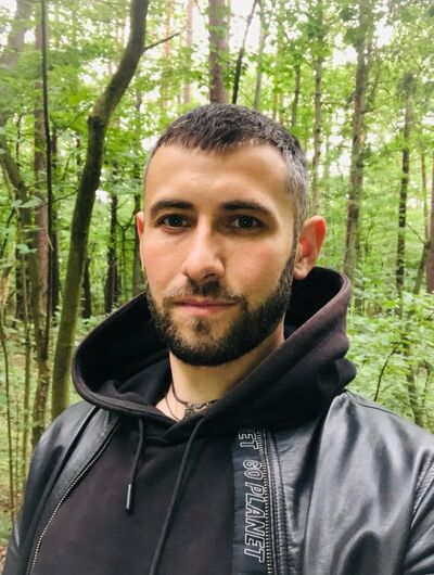  ,   Tyoma, 32 ,   ,   , c 