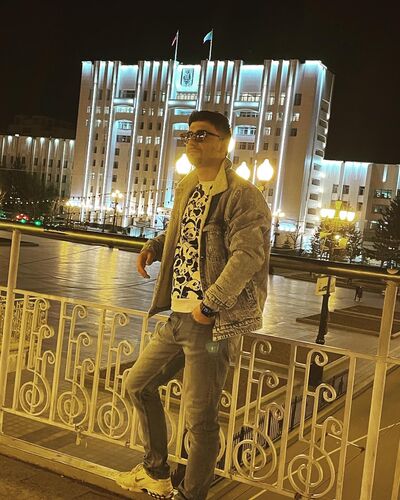  ,   Albert, 33 ,   c 