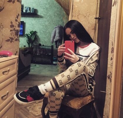  ,   IRISHKA, 32 ,   ,   , c 