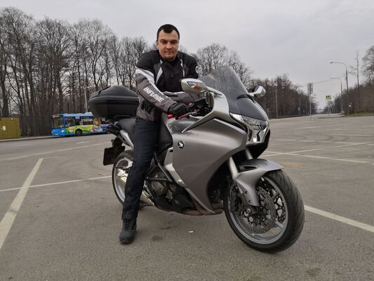  ,   Vlad, 41 ,   ,   , c , 