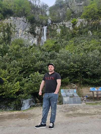  ,   Gio, 63 ,   ,   