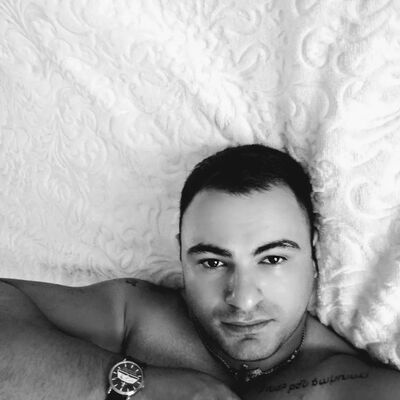 ,   Ash, 24 ,   ,   